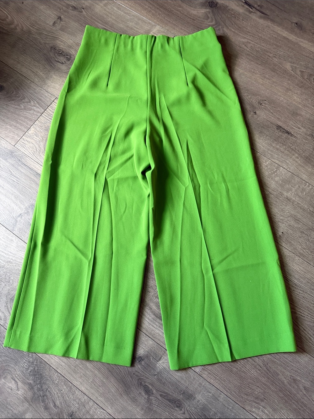 Zara Bright Green Wide-Leg Crop Trousers
